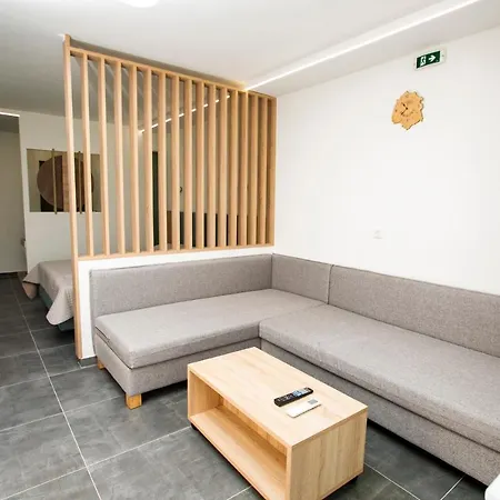 Mythos Apartment