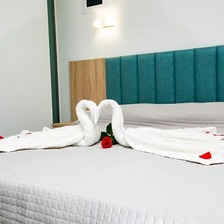 Mythos Апартаменты Потос