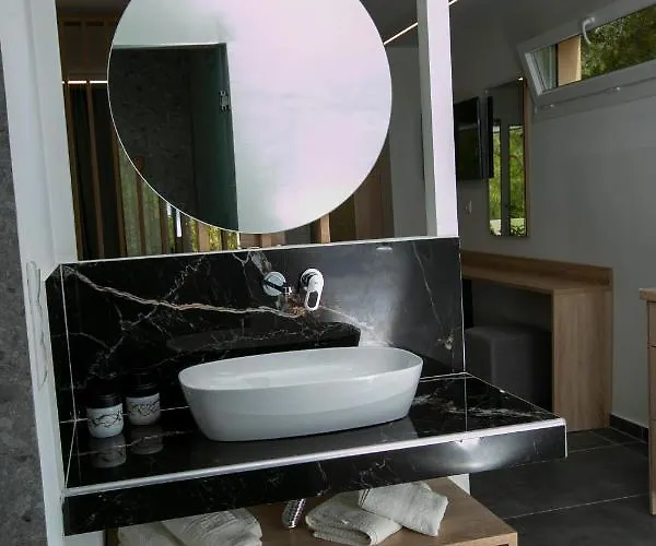 Mythos アパート ポトス